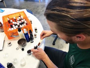 avenue five student experimenting with waxes
